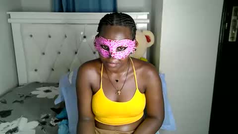 Milkybee online show from December 2, 1:07 am