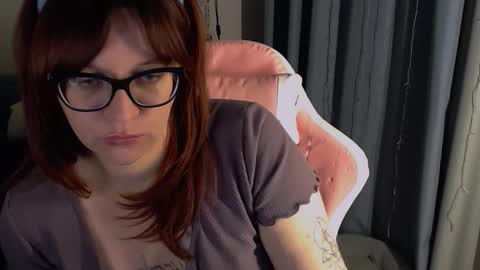 Milla online show from November 7, 11:42 pm