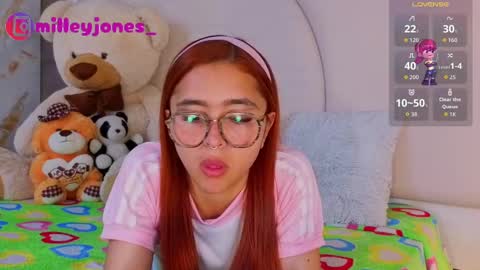 milleyjones_ online show from September 13, 8:50 pm