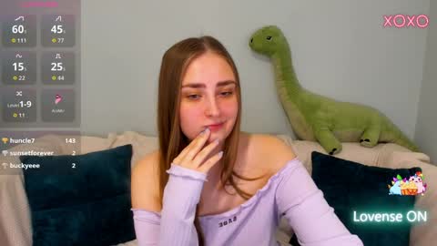 millibrooksss online show from April 18, 1:52 am