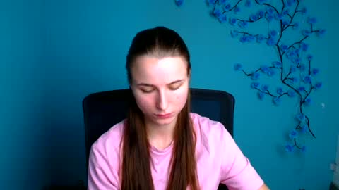 Milly online show from June 18, 9:14 am
