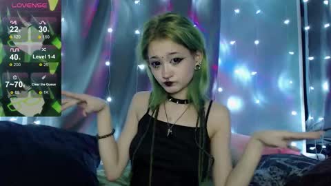 milten_trish online show from January 6, 12:03 am