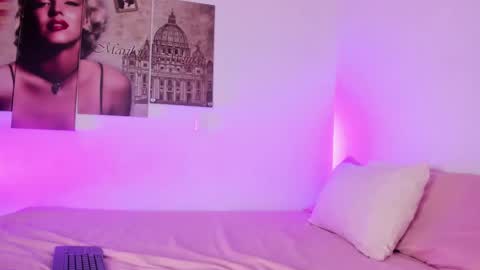 Snapshot of milu_cooper chatting on October 7, 7:24 am milu modelo independiente .onlyfans kmila model online show from October 7, 7:24 am