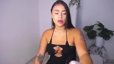 Mily Ortiz online show from June 3, 2:33 pm