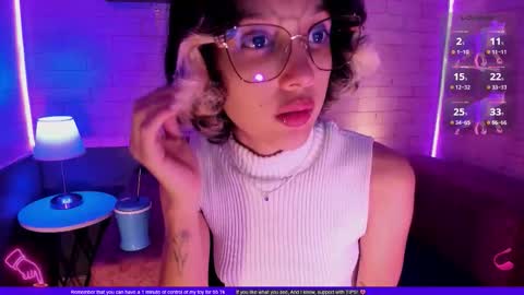 Minji online show from October 23, 7:09 pm