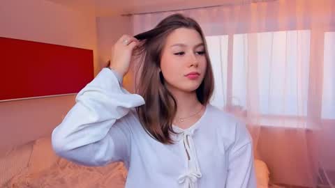 Mindi online show from October 16, 7:44 am