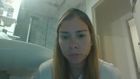 Anna online show from November 5, 7:08 pm