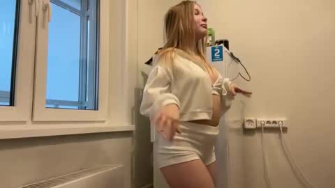 Feya online show from December 2, 9:22 am