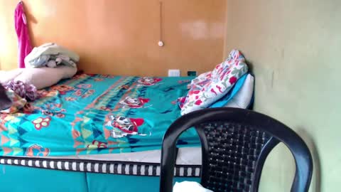 Andrea online show from April 11, 1:04 pm