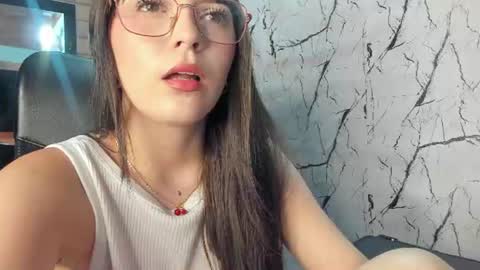 minty151 online show from June 21, 1:20 am