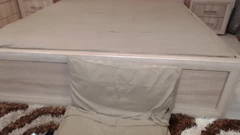 mira_jade online show from September 13, 7:33 pm