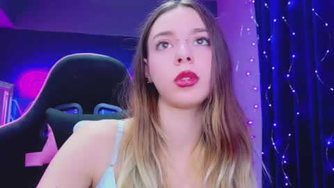 mira_lynxx online show from February 6, 7:12 am