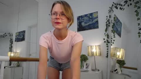 mira_marni online show from October 1, 11:37 am