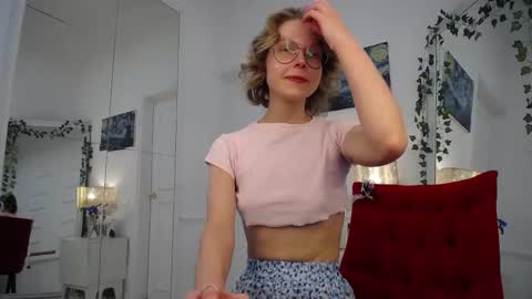 mira_marni online show from October 13, 11:13 am