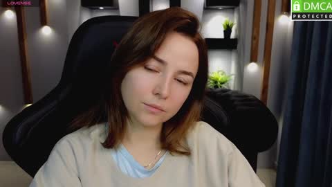 Mira online show from February 9, 1:45 am