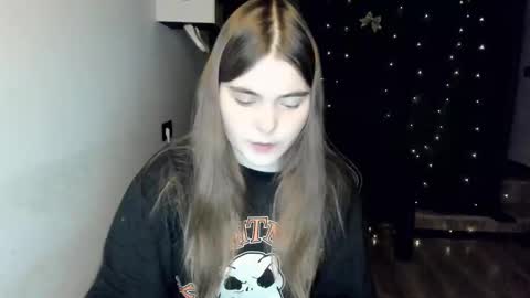 miraa_bloom online show from January 13, 2:43 pm