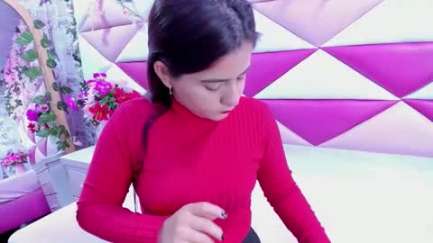 Snapshot of mirabella_miller chatting on October 22, 11:59 am mirabella_miller online show from October 22, 11:59 am