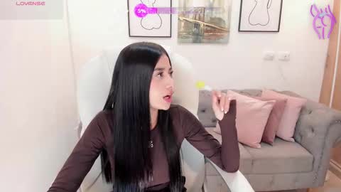 miranda_crawfor online show from February 18, 2:43 am