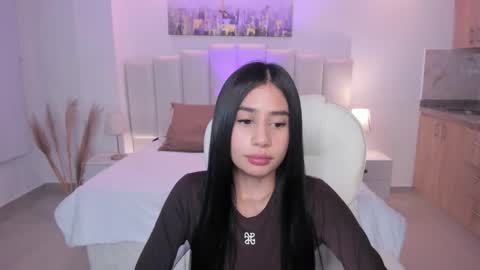 miranda_crawfor online show from February 8, 6:17 am