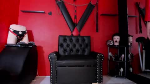 Mistress Miranda online show from February 25, 11:21 am