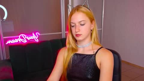 MirandaMayers online show from September 10, 6:13 am