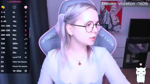 Kira online show from December 20, 9:30 pm