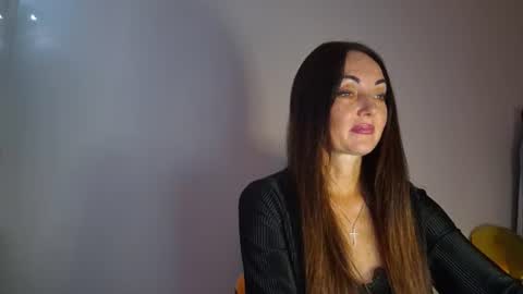 Christina online show from July 11, 9:59 pm