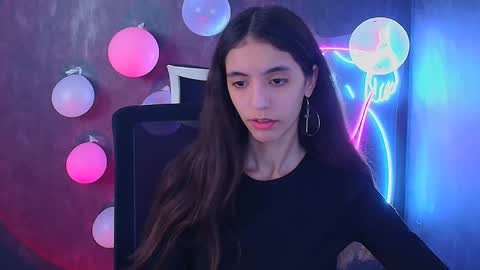 Snapshot of miri_miss chatting on February 15, 2:55 pm Miri online show from February 15, 2:55 pm