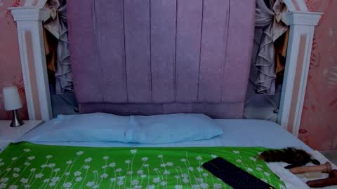 Mishell online show from November 2, 5:11 am