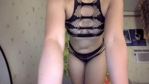 Snapshot of miss186 chatting on October 31, 2:46 am Missy online show from October 31, 2:46 am