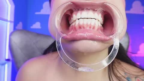 Sara online show from January 13, 9:41 pm