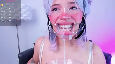 Daphne online show from September 26, 3:15 am