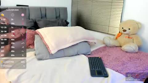 miss__jones_ online show from November 12, 1:25 am