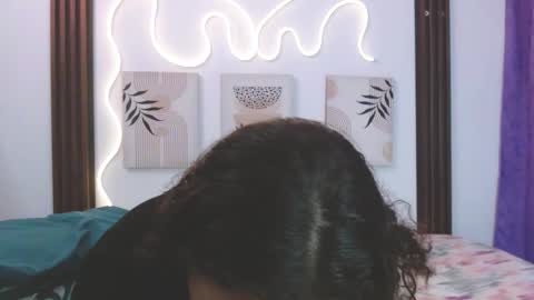 Merie online show from February 16, 11:59 pm