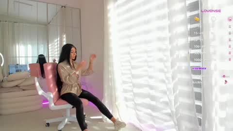 miss_diamond__ online show from February 12, 8:05 am