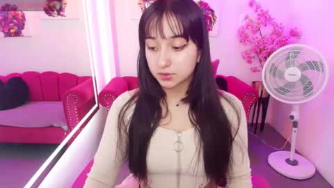 Melanie online show from March 26, 1:02 pm