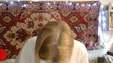 Elis online show from June 2, 11:00 am