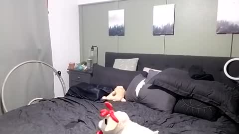 Miss Ivory online show from March 20, 1:21 am