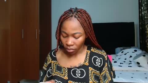 Miss Kiarrafit online show from January 29, 9:39 pm