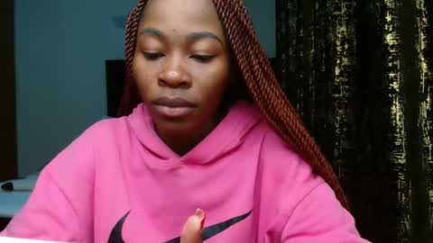 Miss Kiarrafit online show from February 6, 6:13 pm