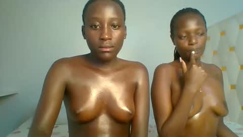 miss_lolah7 online show from May 22, 4:27 pm