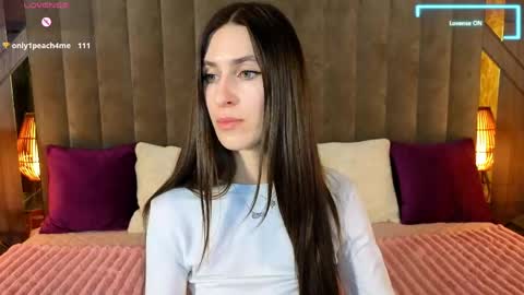   online show from April 13, 9:43 am