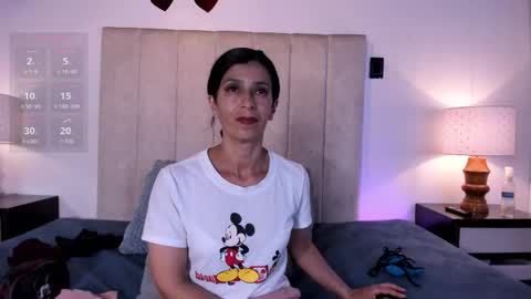 miss_milf_ online show from June 1, 7:48 pm