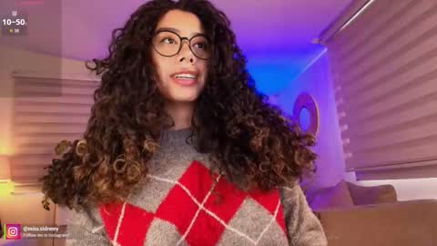 Amy Olivera online show from March 19, 1:04 pm