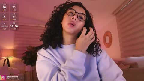 Amy Olivera online show from May 27, 12:46 pm