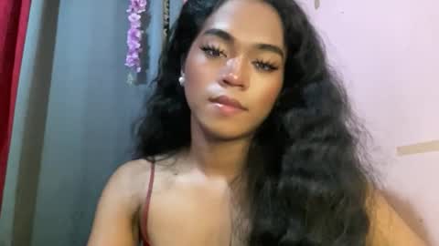 miss_veron_xoxo online show from April 5, 6:01 am