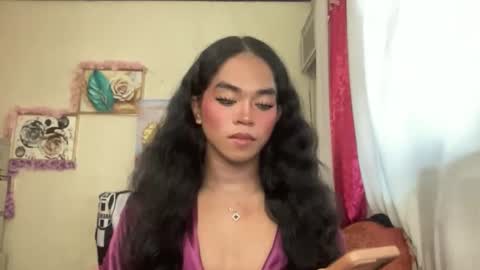 miss_veron_xoxo online show from December 15, 6:40 am