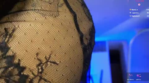 missara_ online show from April 6, 4:46 am