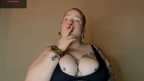 Miss Bika online show from July 6, 9:50 pm