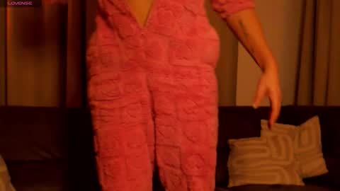 Miss conly online show from January 7, 9:07 pm